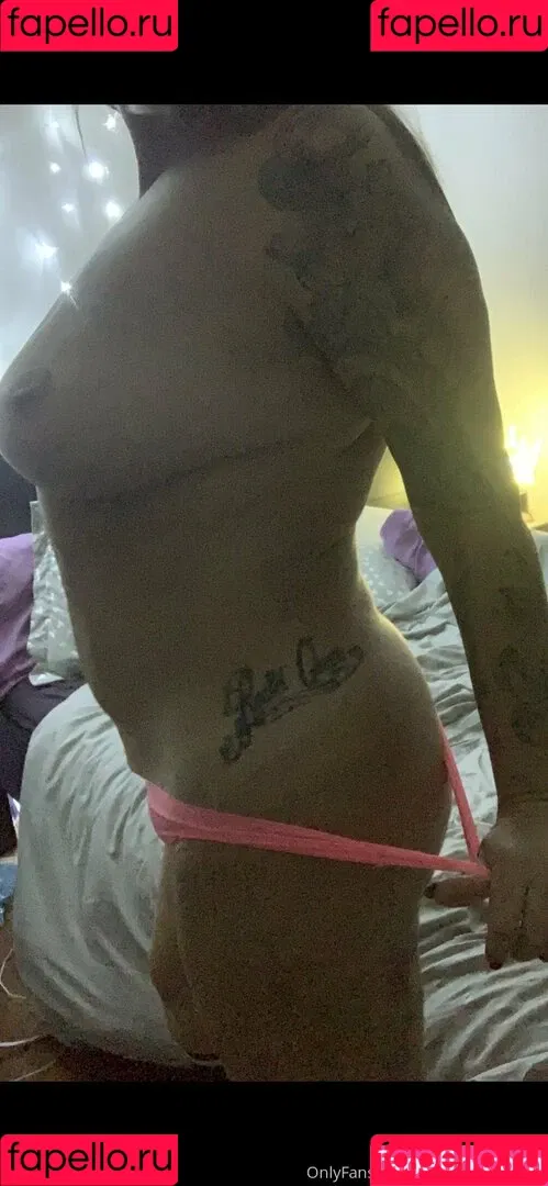 saxanextdoor Onlyfans Photo Gallery 