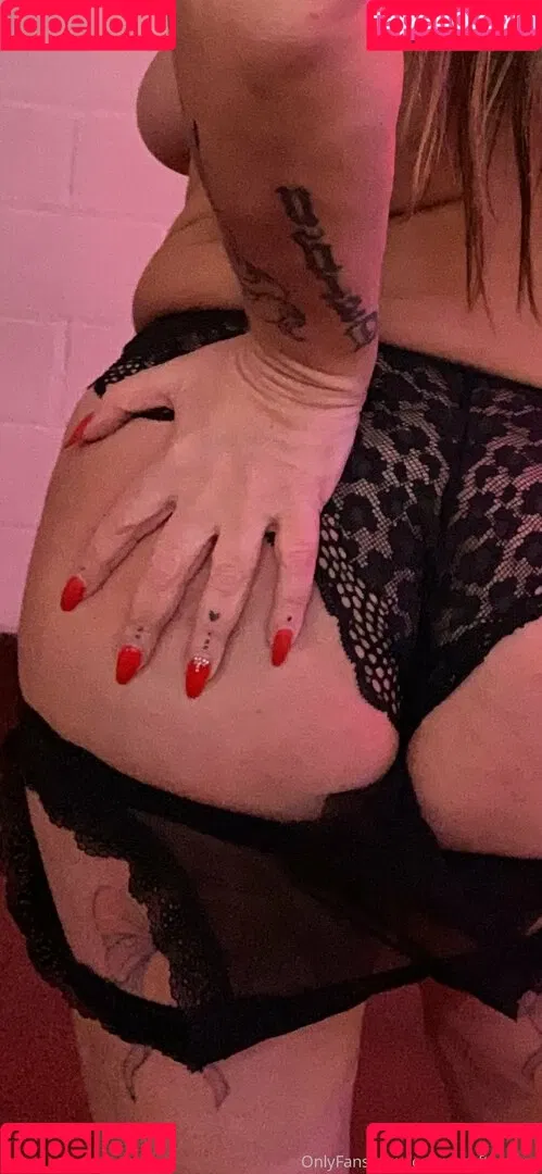 saxanextdoor Onlyfans Photo Gallery 
