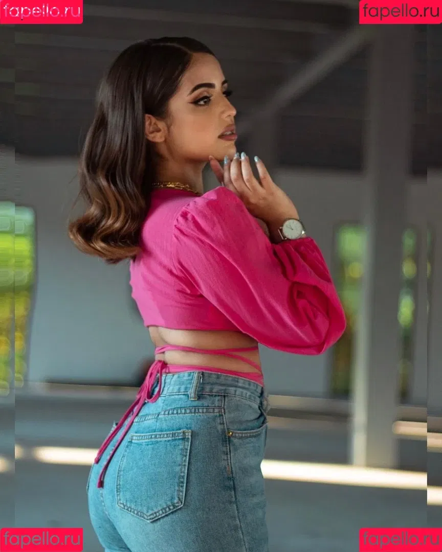 Frida Najera Onlyfans Photo Gallery 