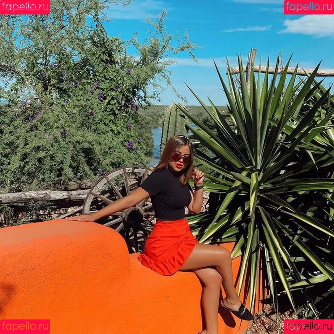 Frida Najera Onlyfans Photo Gallery 