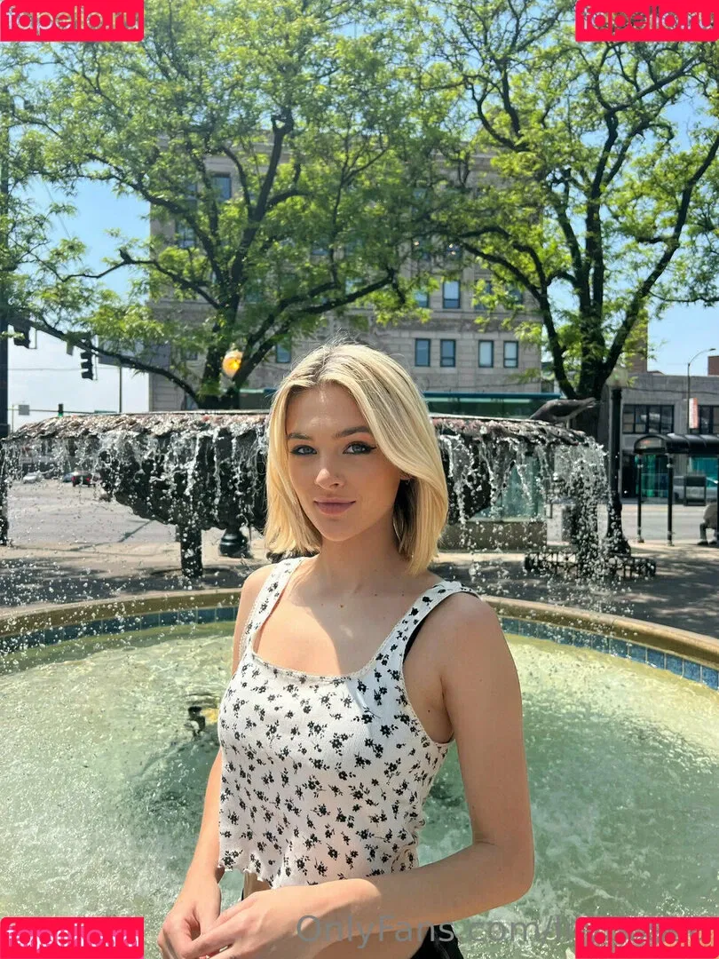 Lily Hosea Onlyfans Photo Gallery 