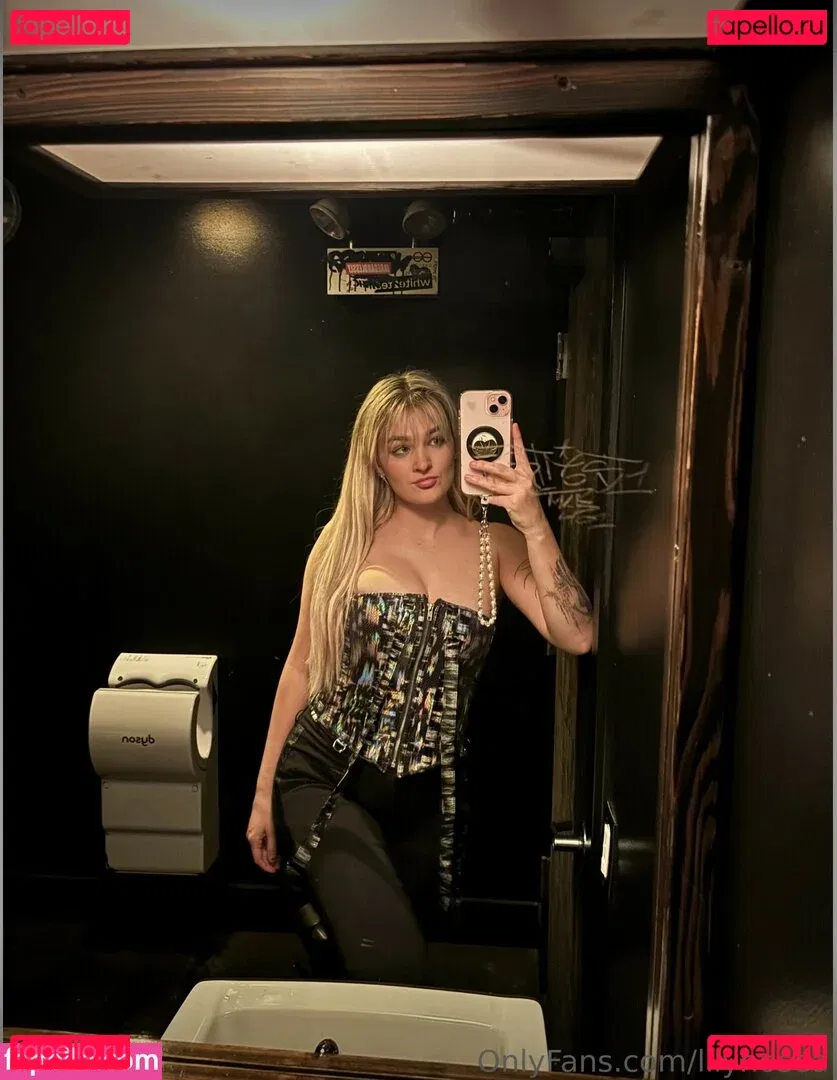 Lily Hosea Onlyfans Photo Gallery 