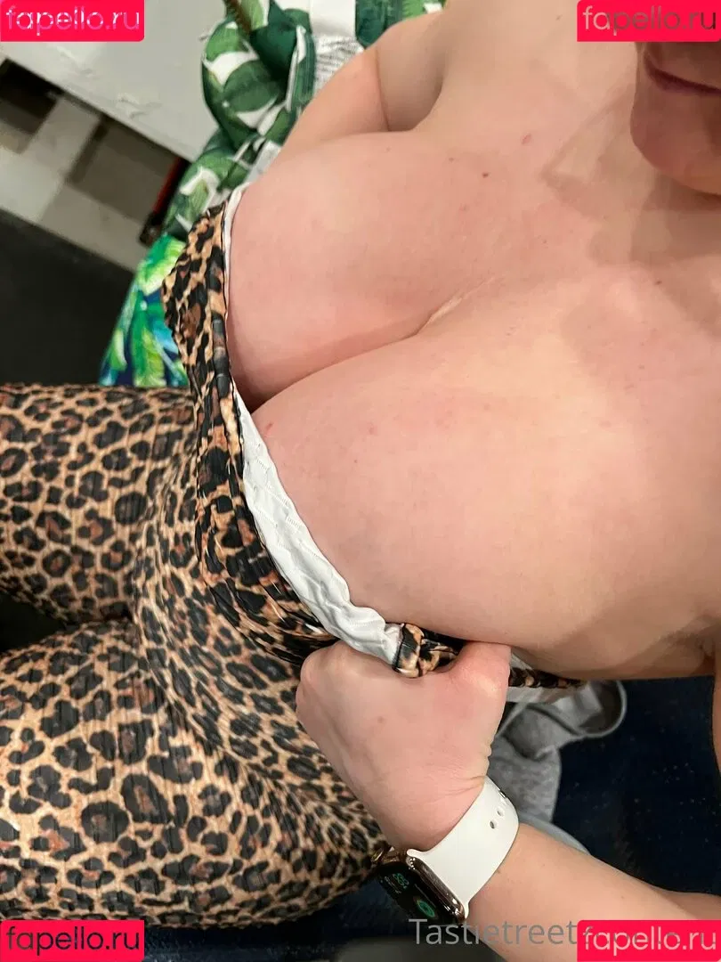 tastietreetz Onlyfans Photo Gallery 