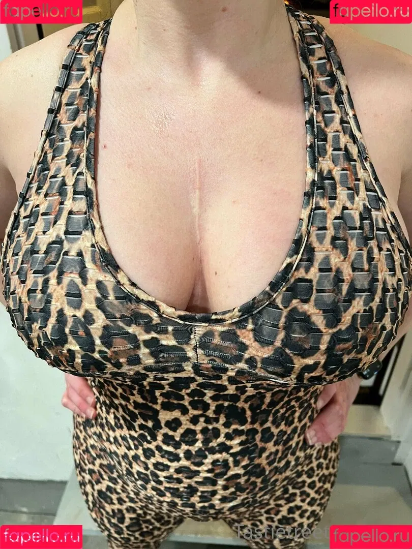tastietreetz Onlyfans Photo Gallery 