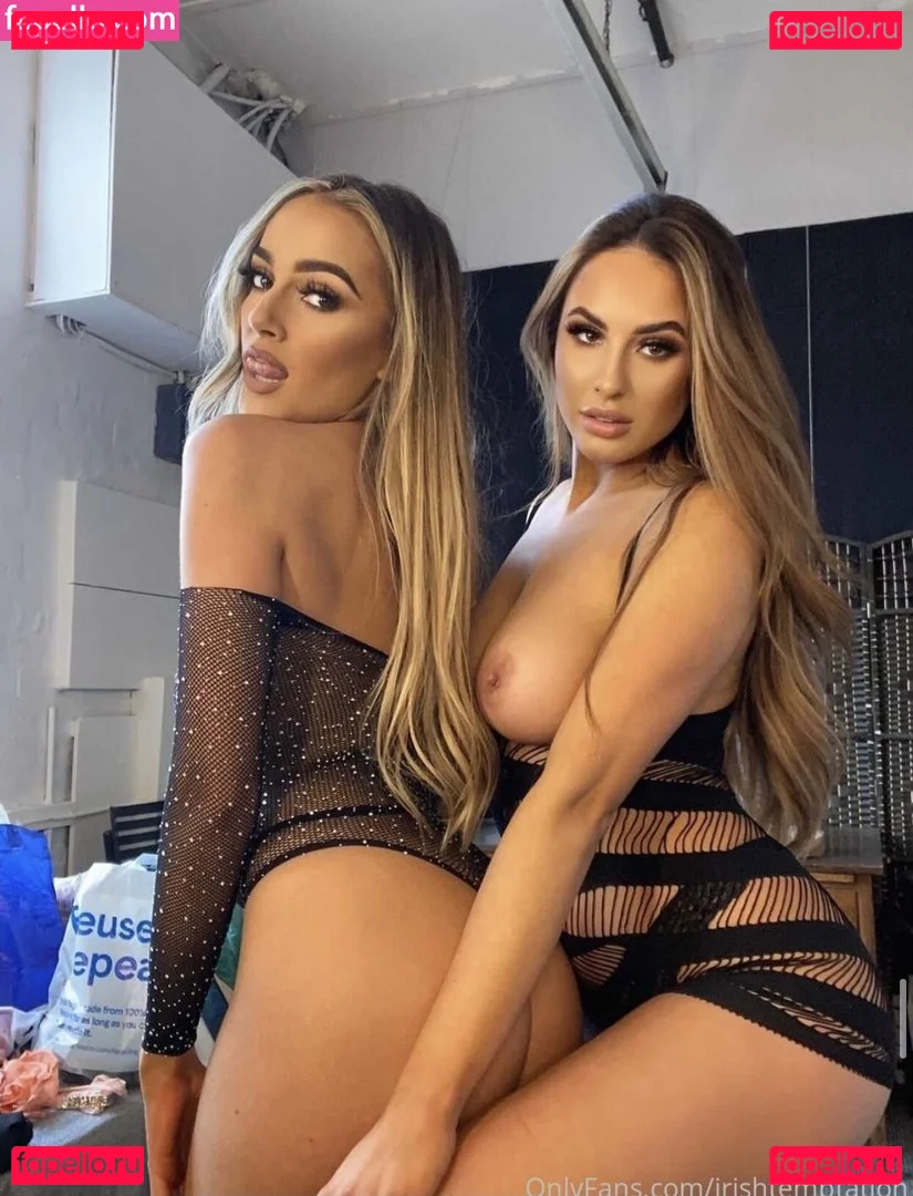 Waikiki Onlyfans Photo Gallery 