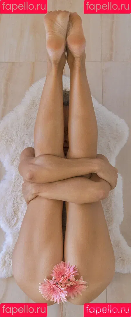 Tunaapari Onlyfans Photo Gallery 