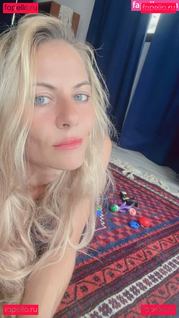 Tunaapari Onlyfans Photo Gallery 