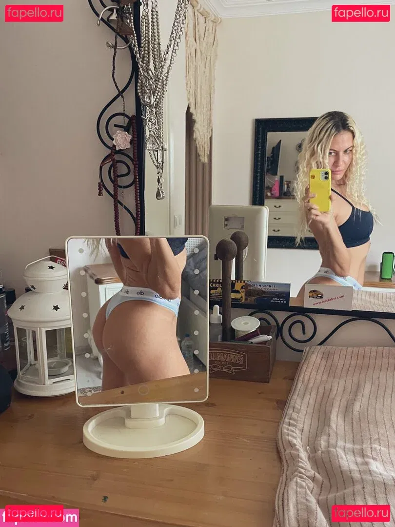 Tunaapari Onlyfans Photo Gallery 