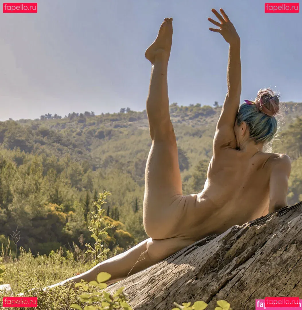 Tunaapari Onlyfans Photo Gallery 