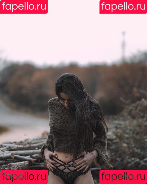 Vahide Bulu Onlyfans Photo Gallery 