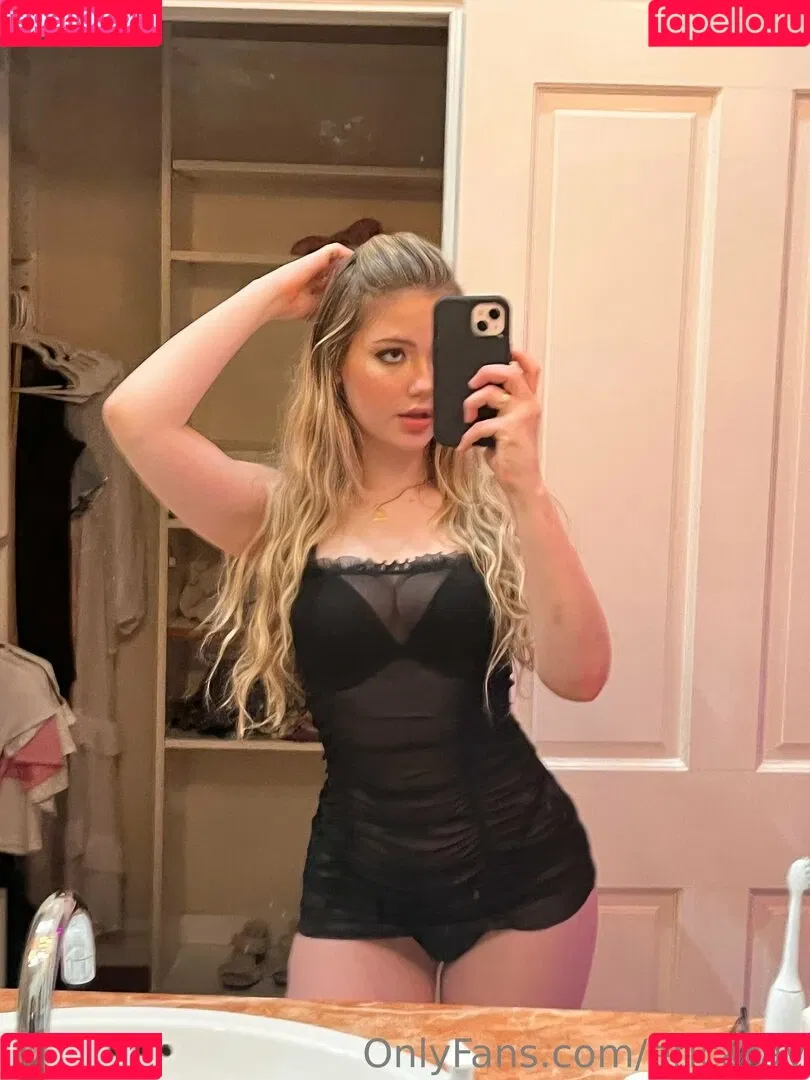 ericaray Onlyfans Photo Gallery 