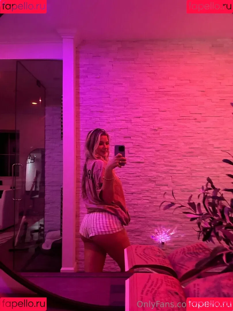 ericaray Onlyfans Photo Gallery 