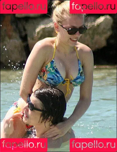 Scarlett Johansson Onlyfans Photo Gallery 