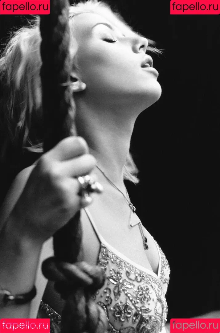 Scarlett Johansson Onlyfans Photo Gallery 