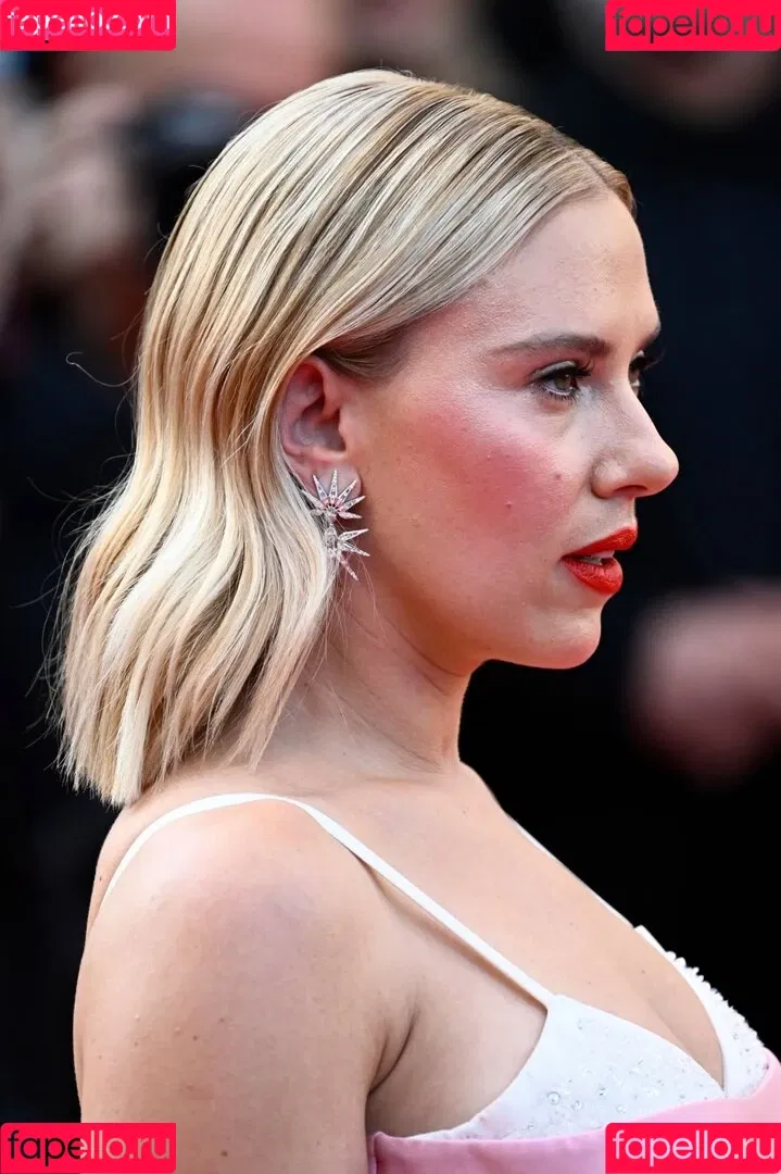 Scarlett Johansson Onlyfans Photo Gallery 