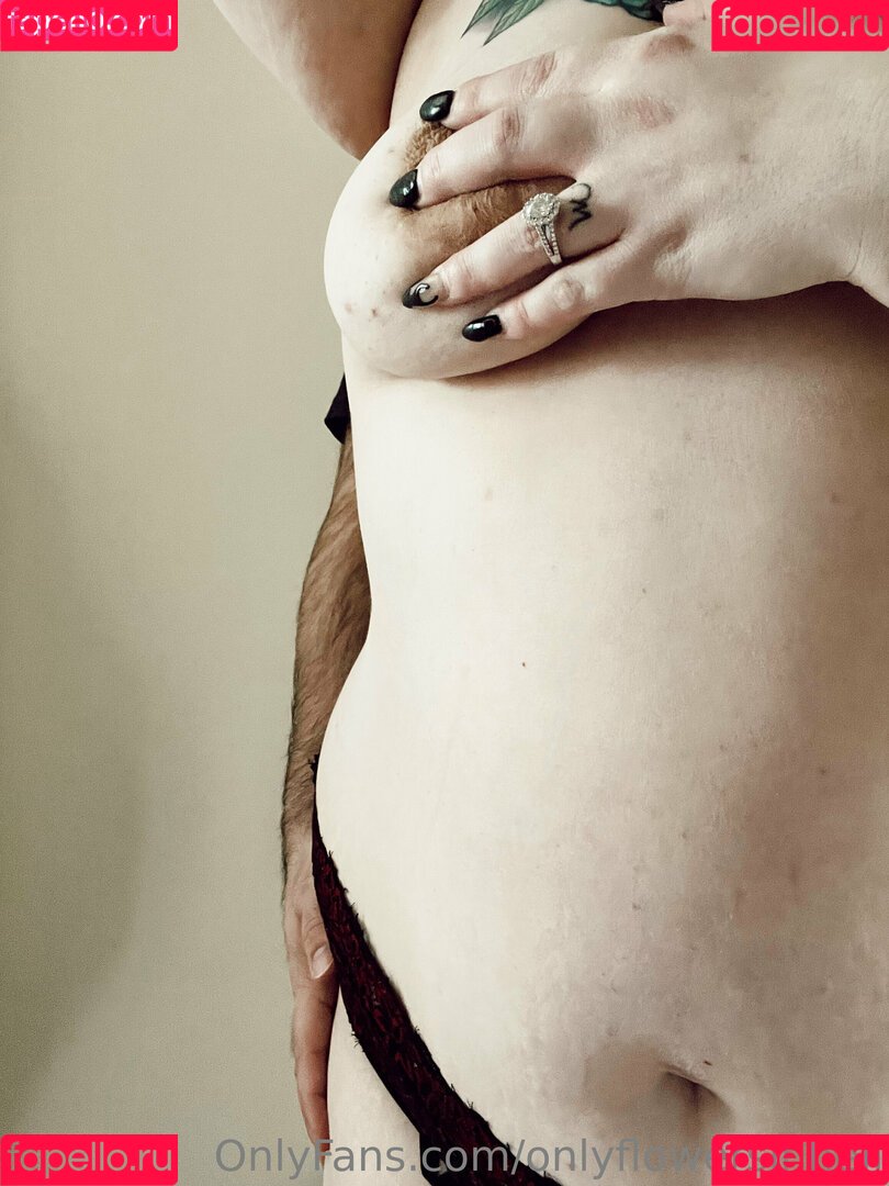 onlyflowersinhell Onlyfans Photo Gallery 