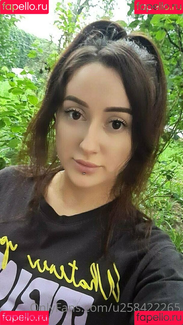 u258422265 Onlyfans Photo Gallery 