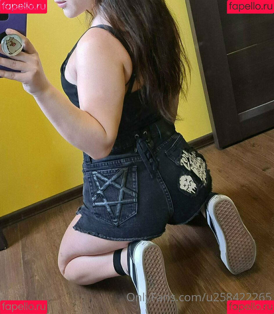 u258422265 Onlyfans Photo Gallery 