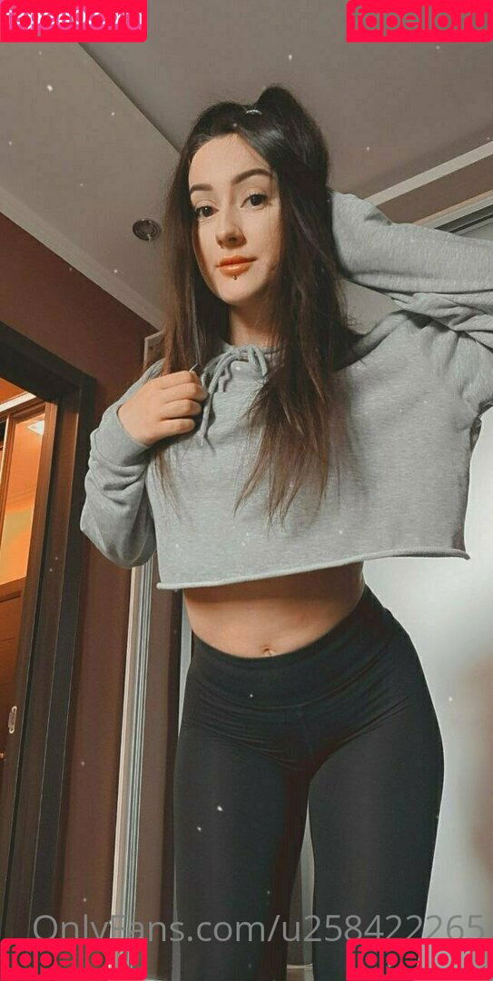 u258422265 Onlyfans Photo Gallery 