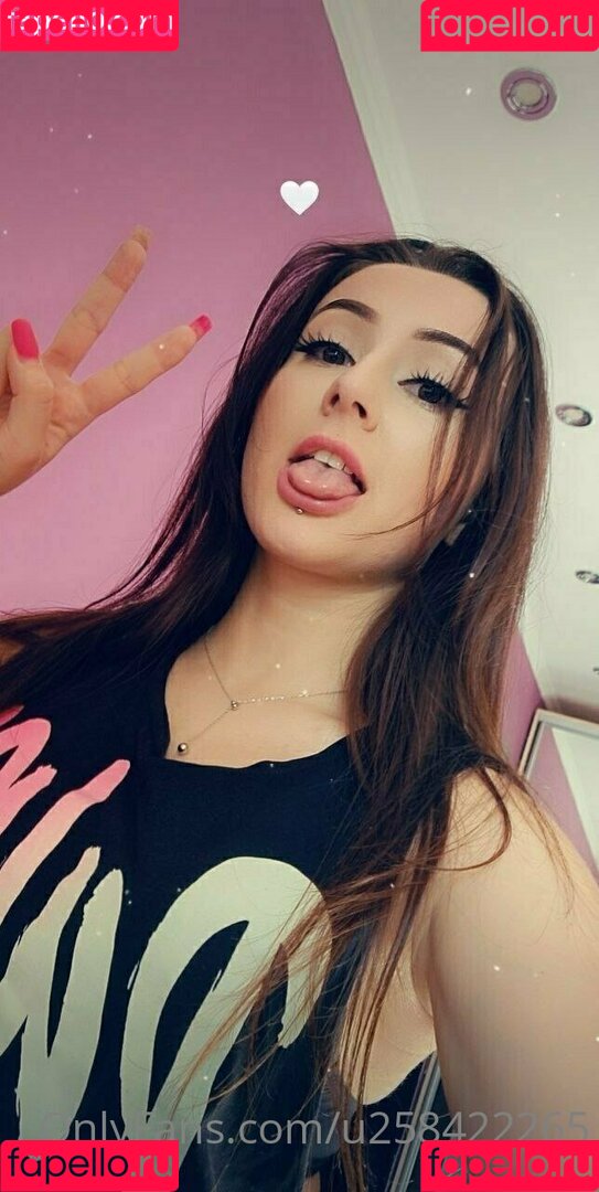 u258422265 Onlyfans Photo Gallery 