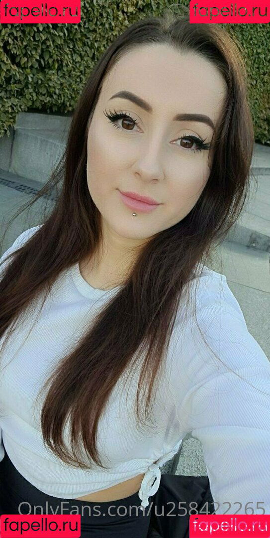 u258422265 Onlyfans Photo Gallery 