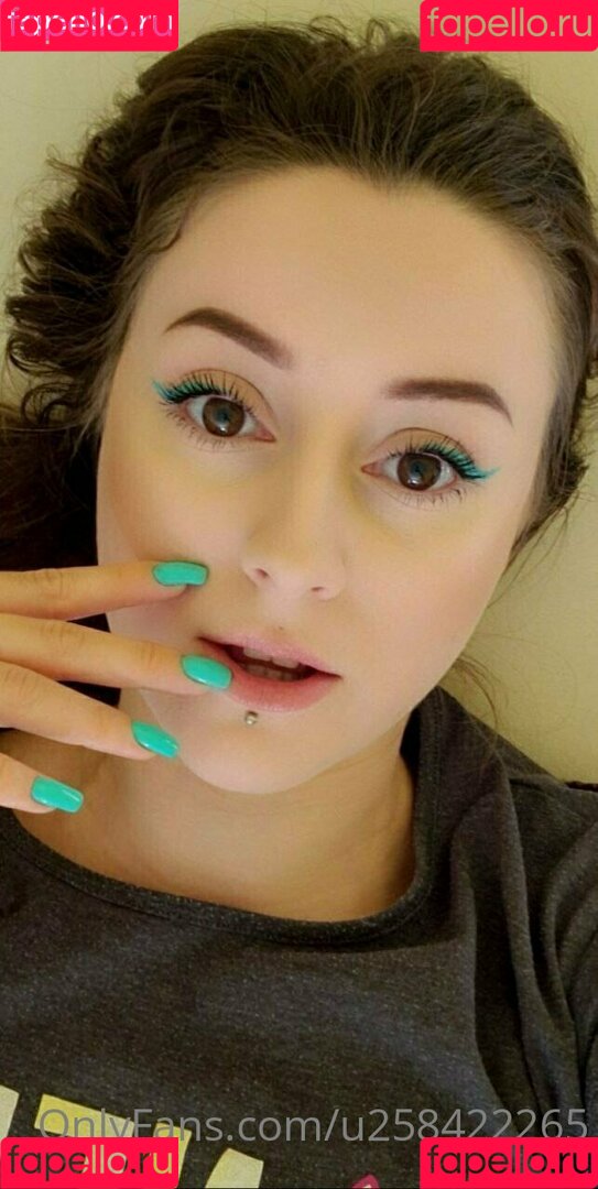 u258422265 Onlyfans Photo Gallery 