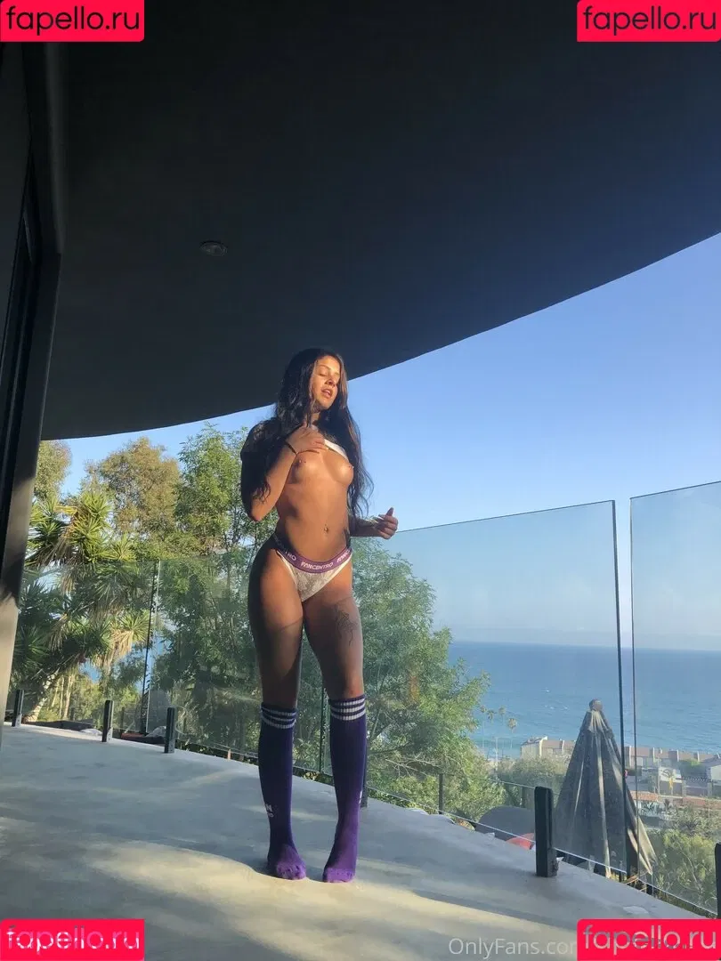 Sheforkeeps Ryan Reid Onlyfans Photo Gallery 