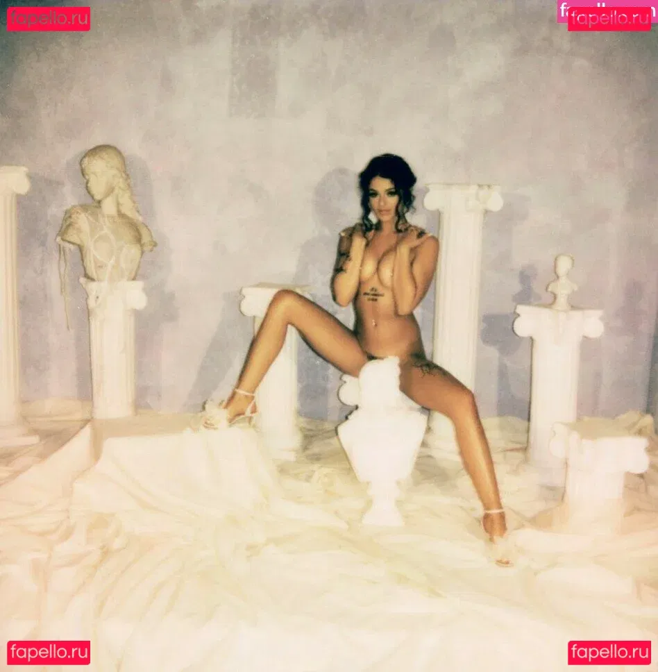 Sheforkeeps Ryan Reid Onlyfans Photo Gallery 