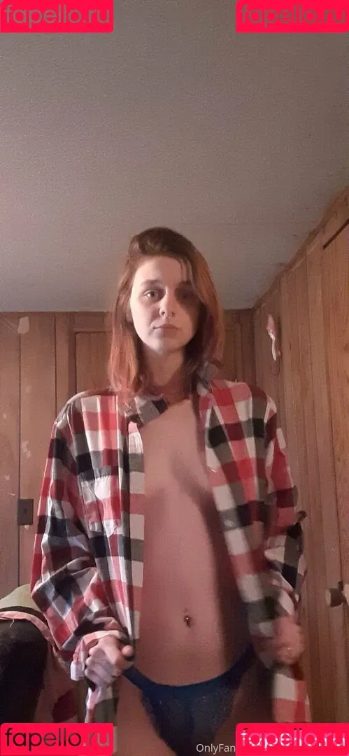 mommymaddii Onlyfans Photo Gallery 