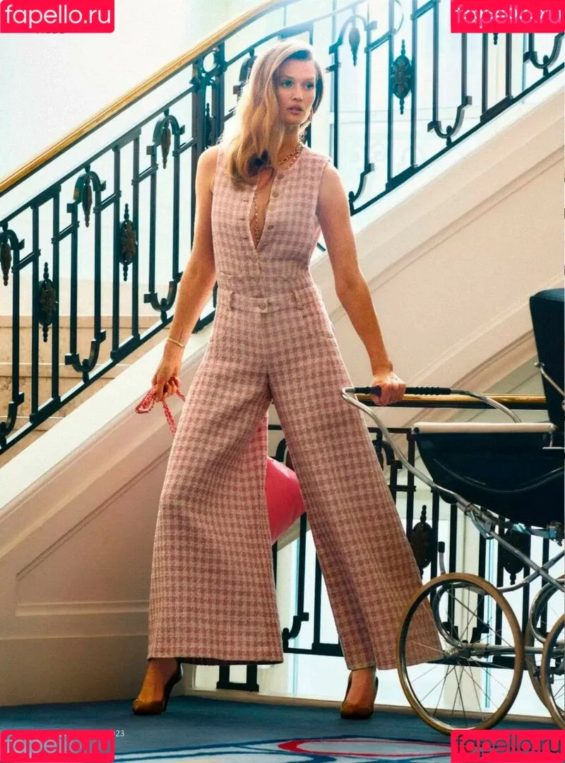 Toni Garrn Onlyfans Photo Gallery 