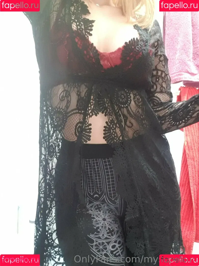 mysty_binx Onlyfans Photo Gallery 