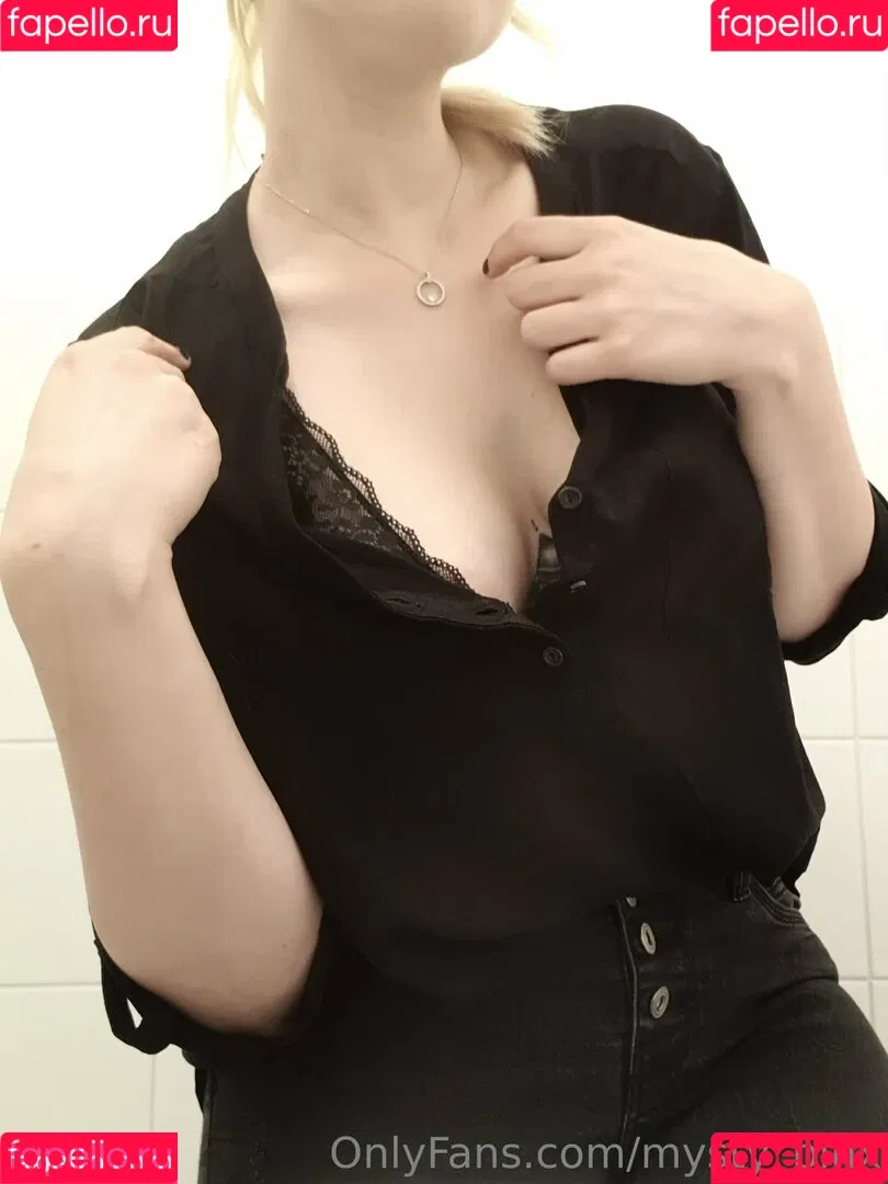 mysty_binx Onlyfans Photo Gallery 
