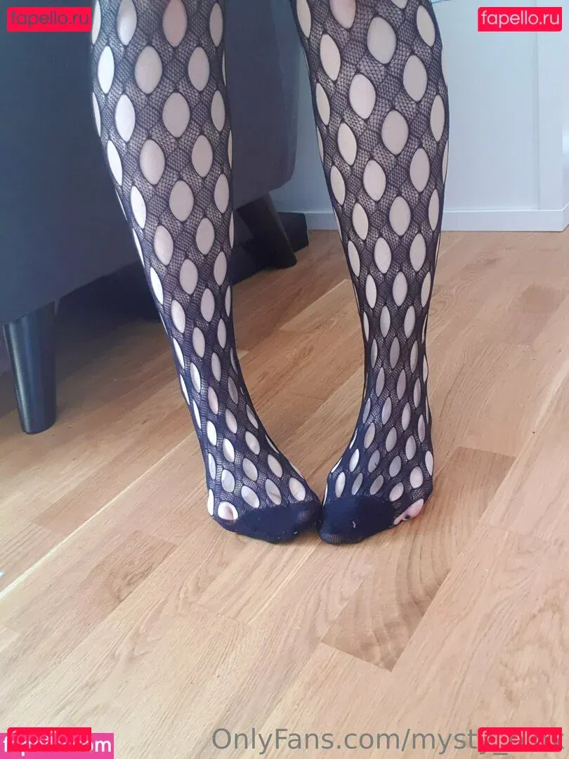 mysty_binx Onlyfans Photo Gallery 