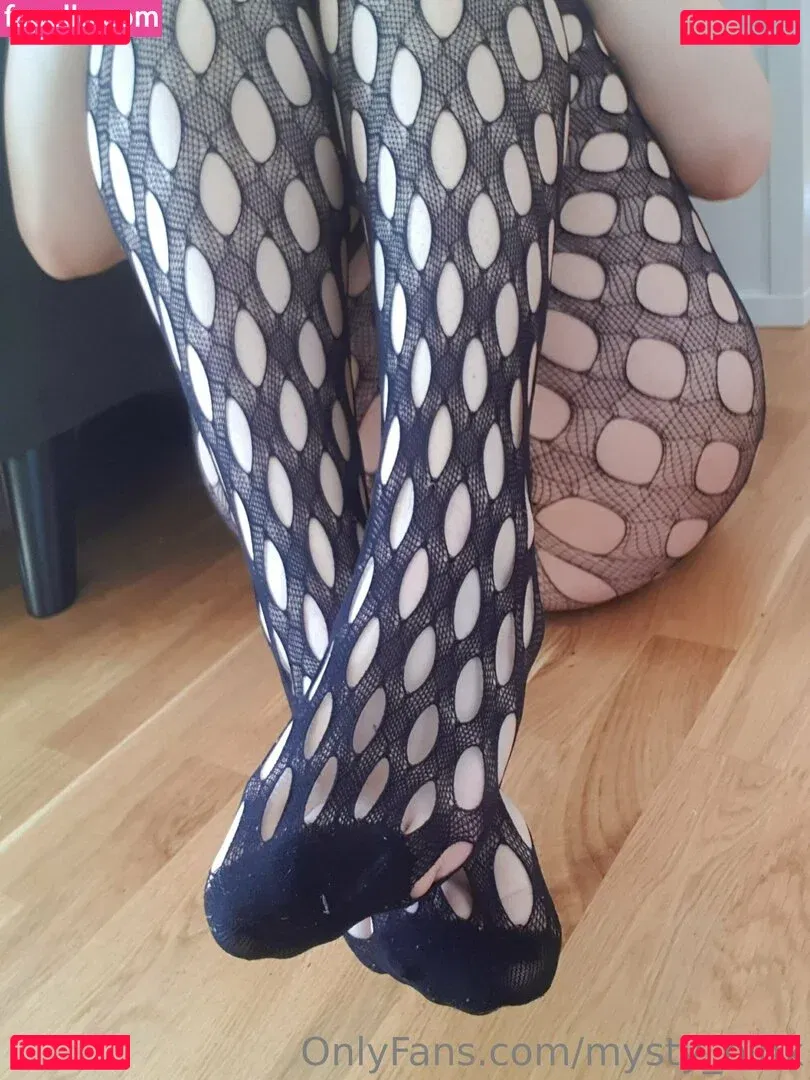 mysty_binx Onlyfans Photo Gallery 