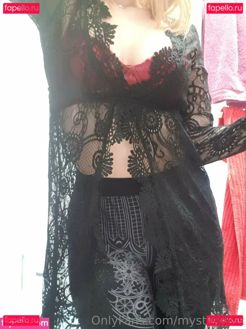 mysty_binx Onlyfans Photo Gallery 