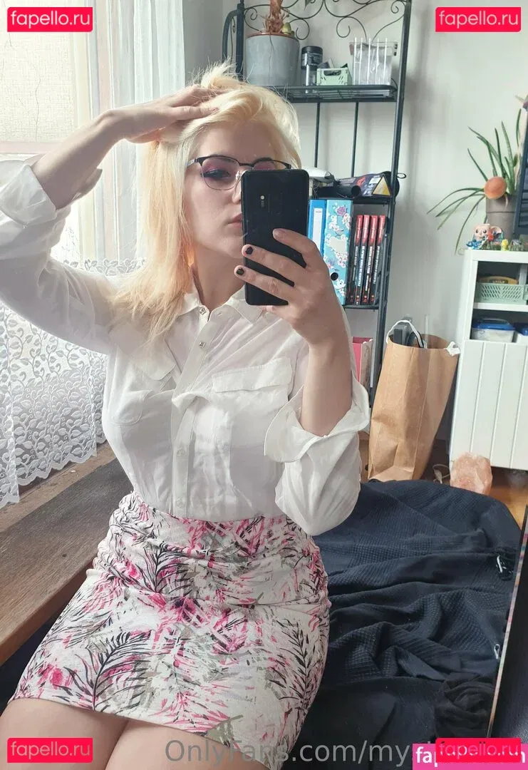 mysty_binx Onlyfans Photo Gallery 