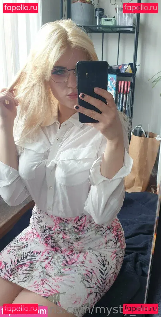 mysty_binx Onlyfans Photo Gallery 