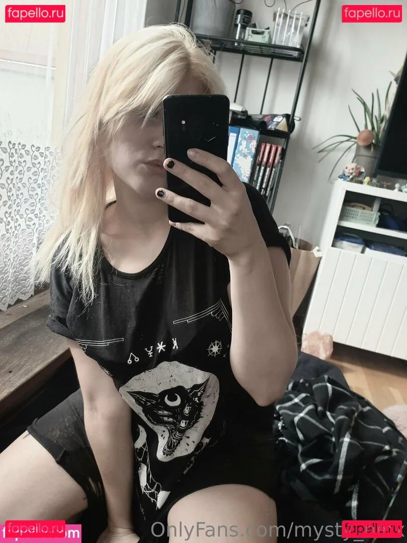 mysty_binx Onlyfans Photo Gallery 
