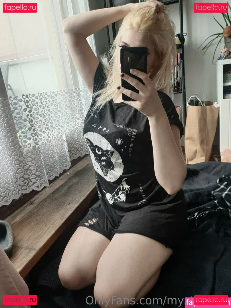 mysty_binx Onlyfans Photo Gallery 