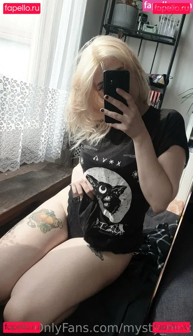 mysty_binx Onlyfans Photo Gallery 