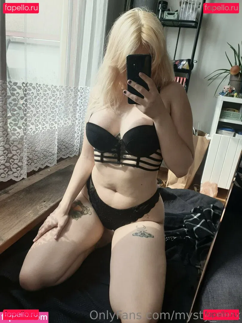 mysty_binx Onlyfans Photo Gallery 