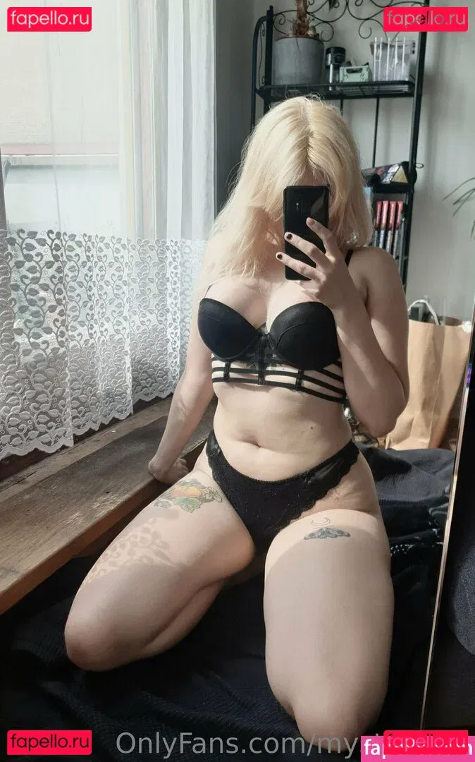mysty_binx Onlyfans Photo Gallery 