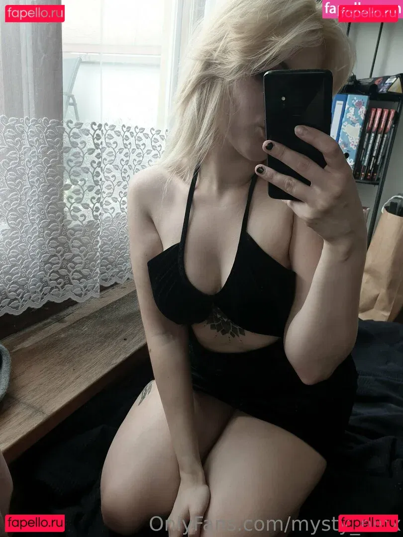 mysty_binx Onlyfans Photo Gallery 