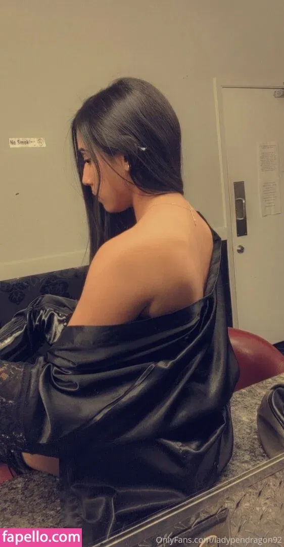 ladypendragon92 Onlyfans Photo Gallery 