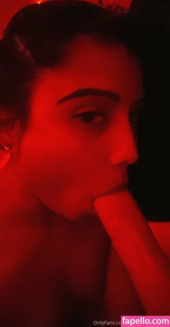 ladypendragon92 Onlyfans Photo Gallery 