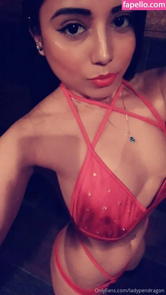 ladypendragon92 Onlyfans Photo Gallery 