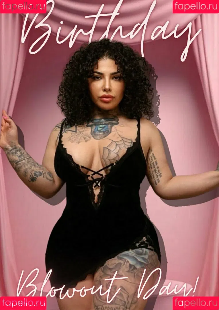 queenazita Onlyfans Photo Gallery 