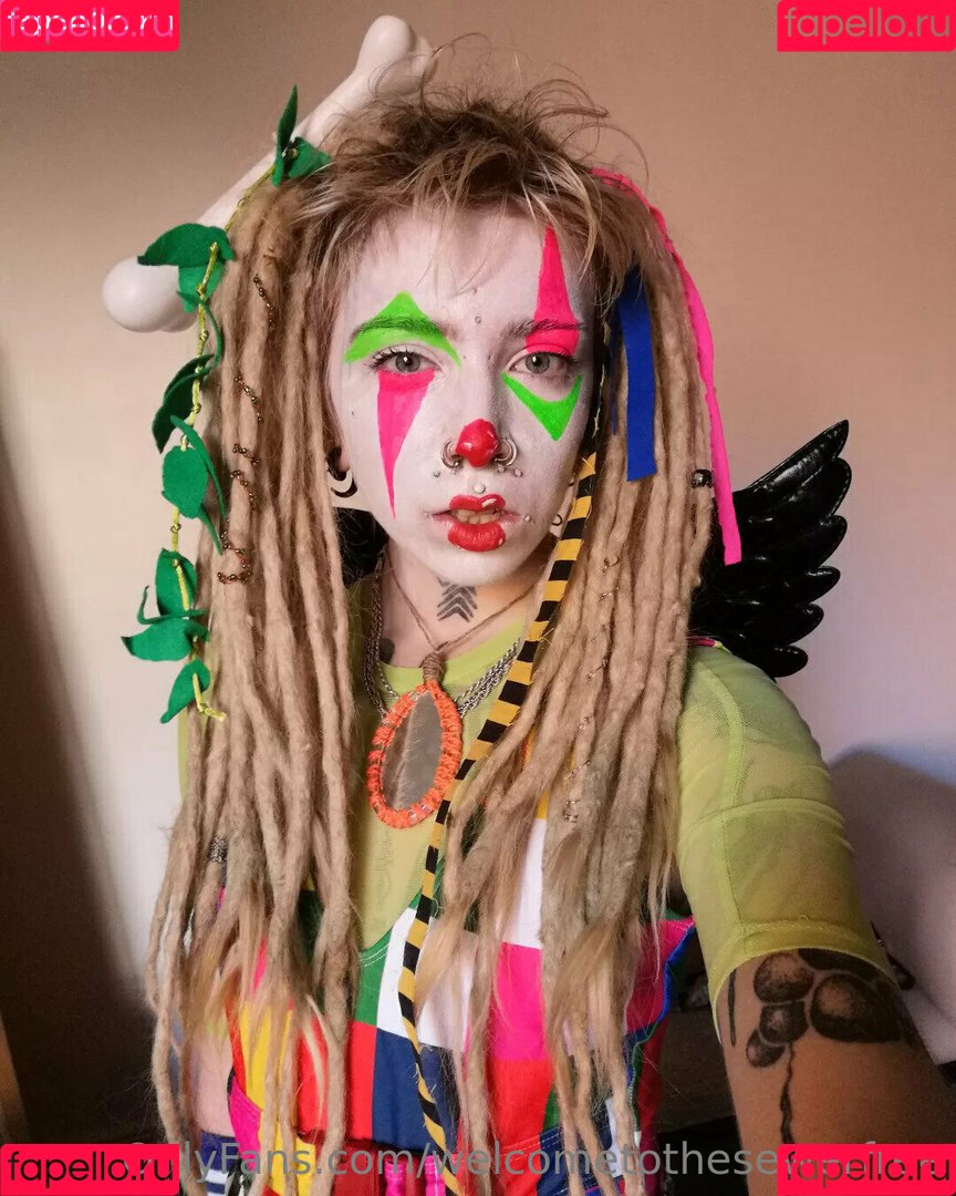 welcometothesewerfree Onlyfans Photo Gallery 