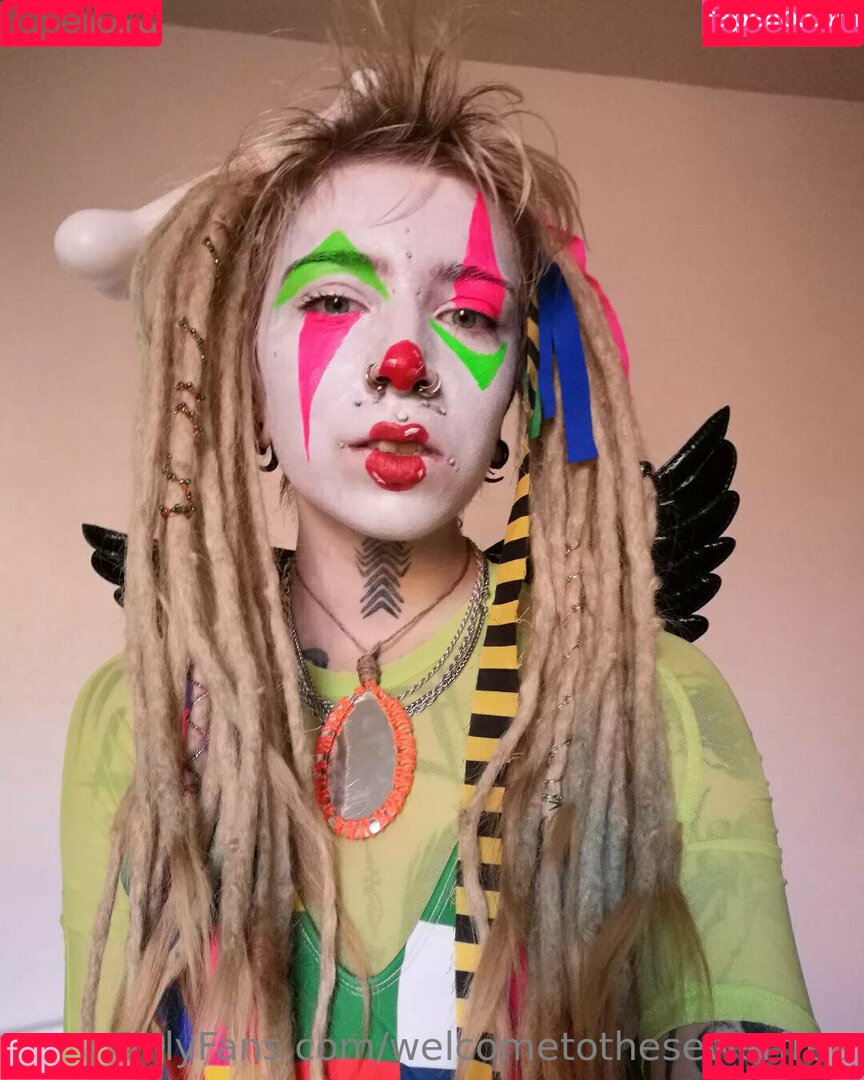 welcometothesewerfree Onlyfans Photo Gallery 