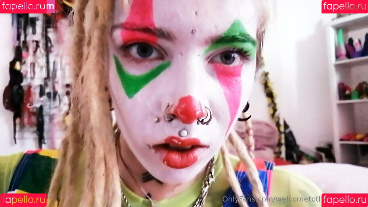 welcometothesewerfree Onlyfans Photo Gallery 